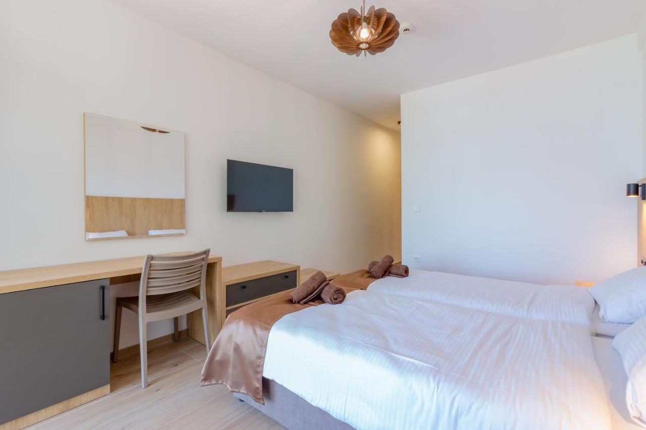 Lago Hotel Lagadin Kültér fotó