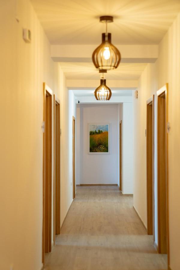 Lago Hotel Lagadin Kültér fotó