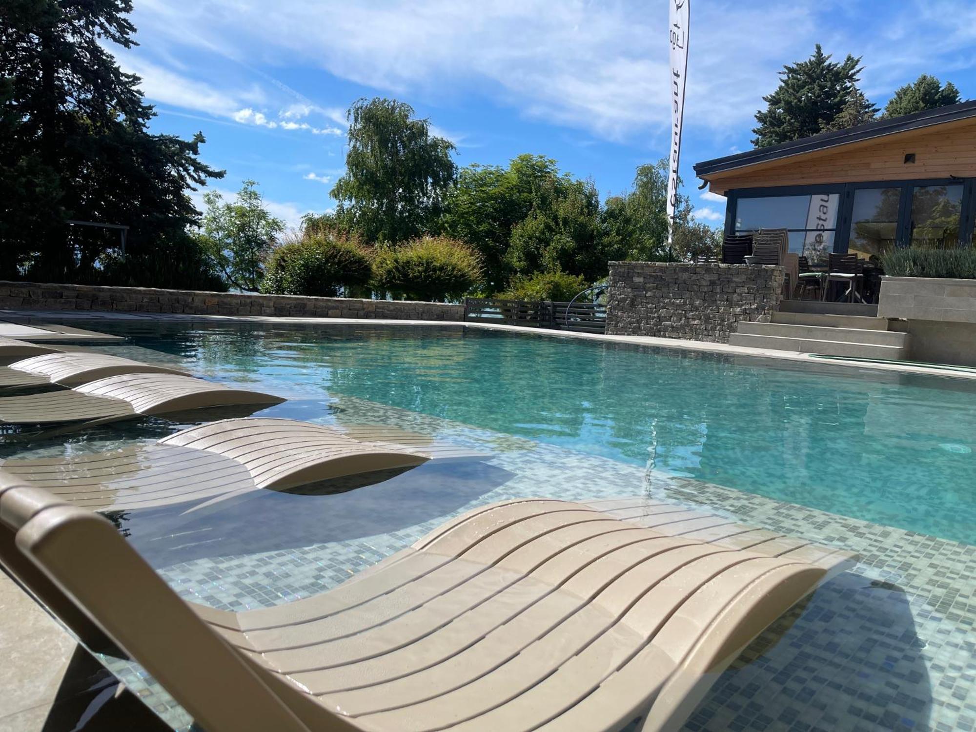 Lago Hotel Lagadin Kültér fotó